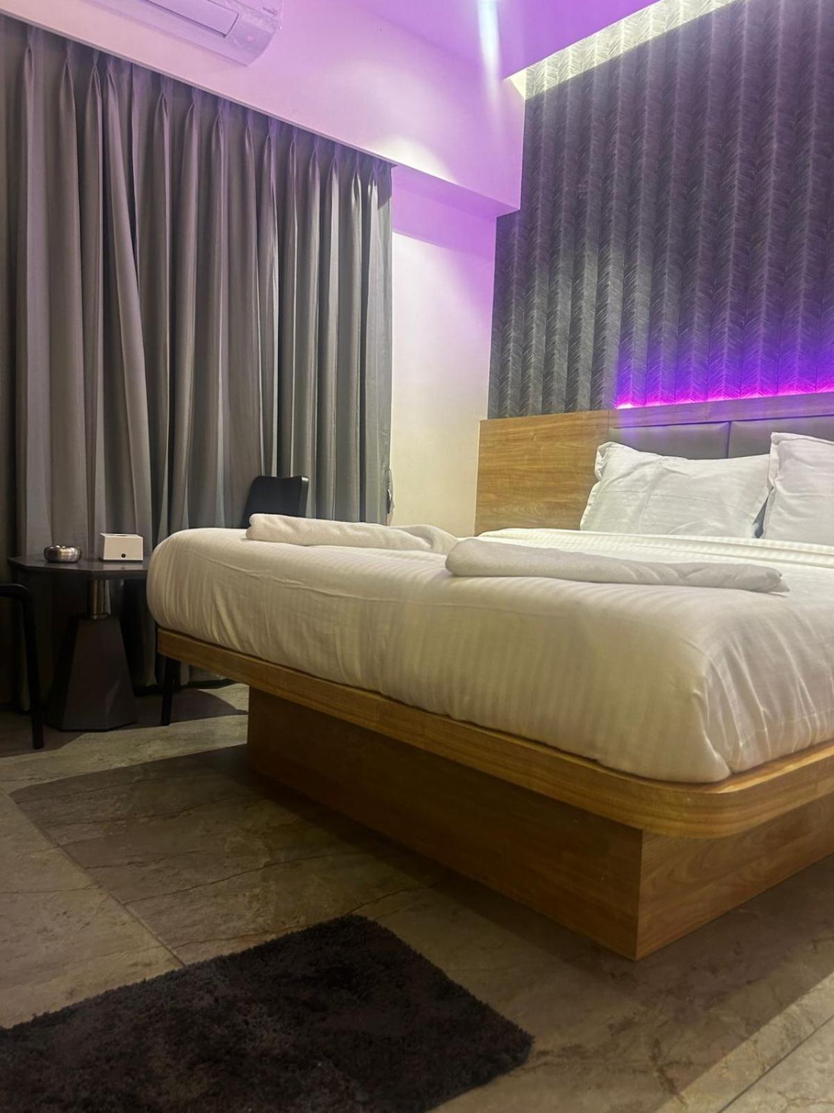 Hotel Aura Inn Airoli ,Digha Navi Mumbai Exterior foto
