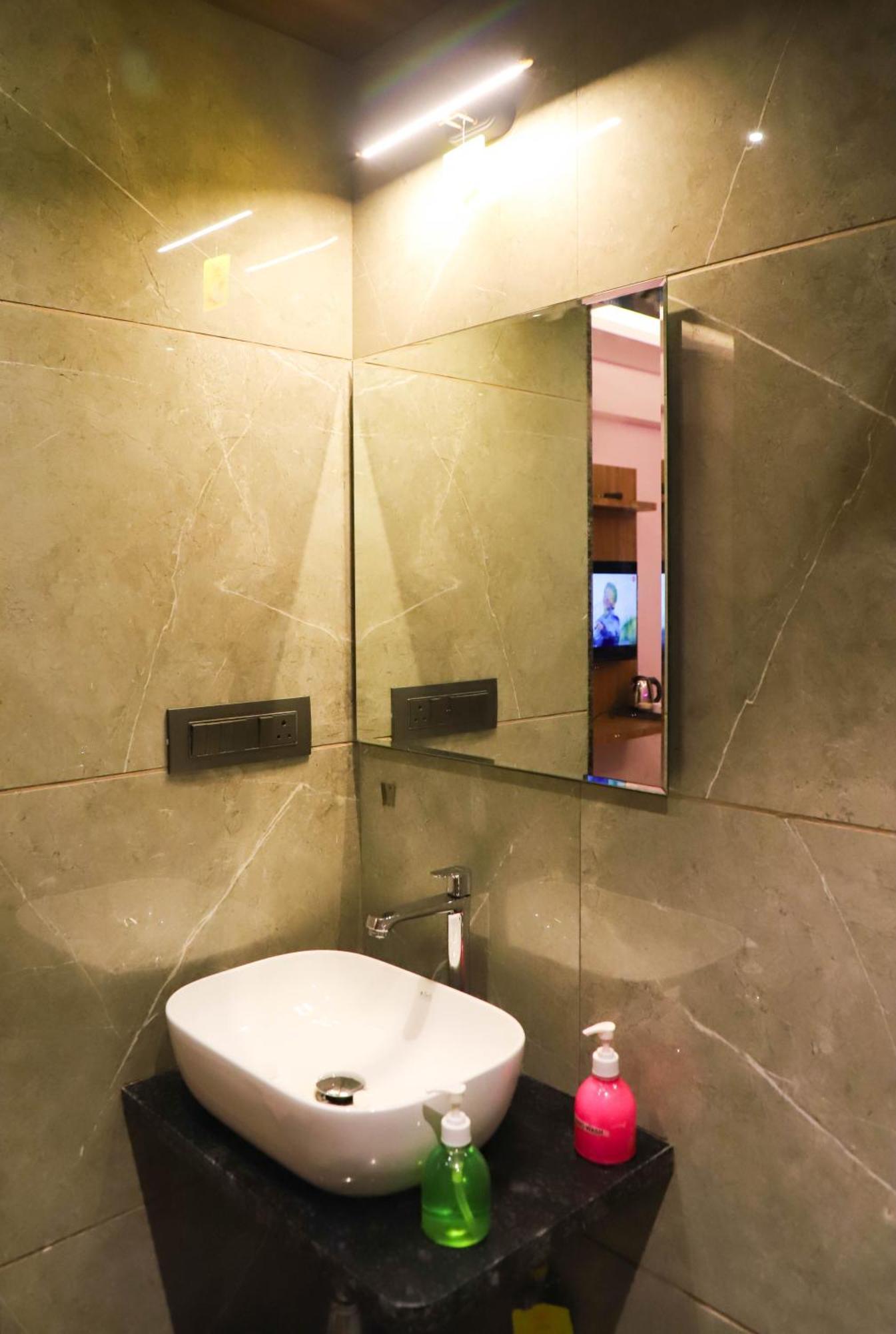 Hotel Aura Inn Airoli ,Digha Navi Mumbai Exterior foto
