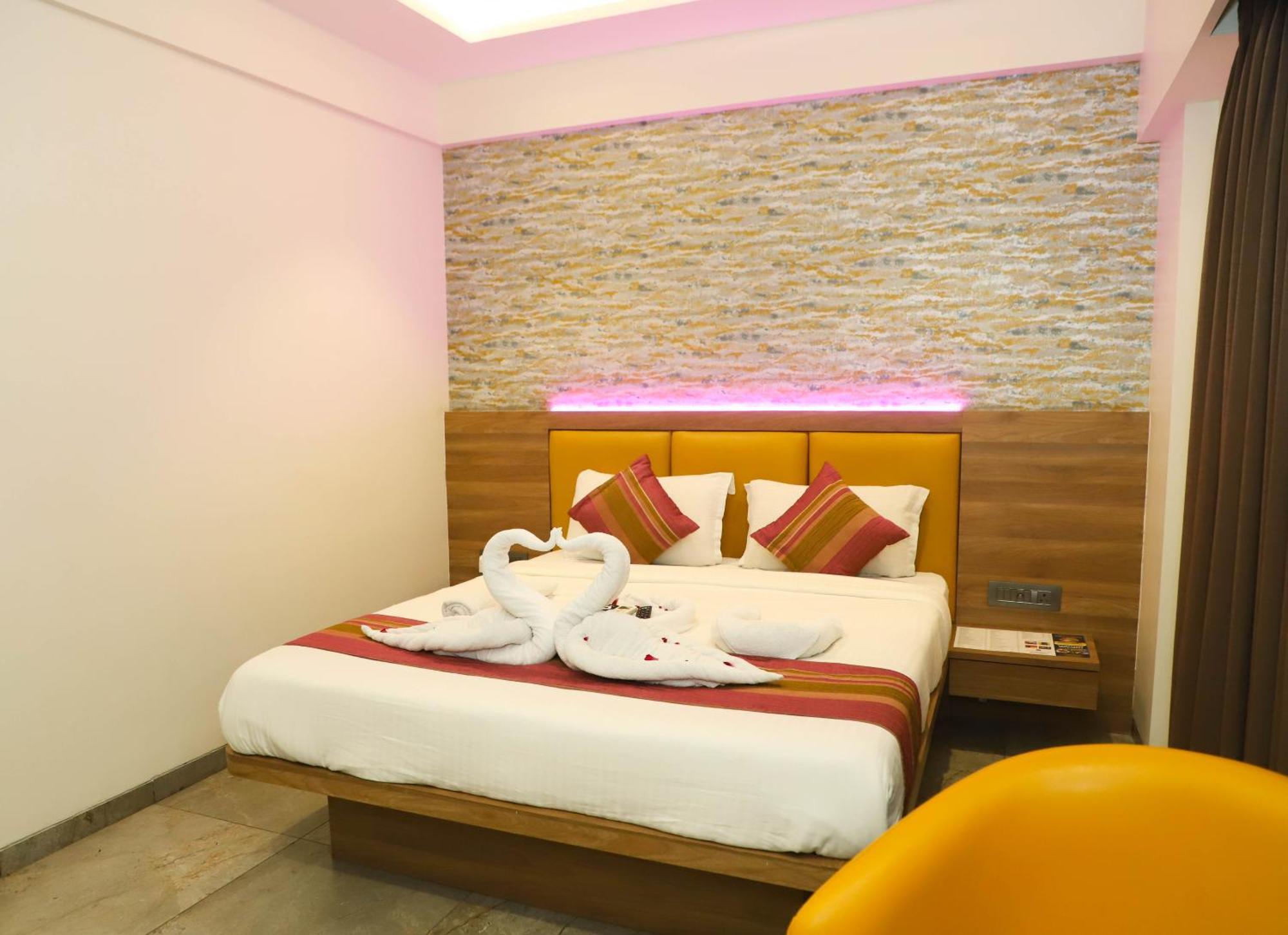 Hotel Aura Inn Airoli ,Digha Navi Mumbai Exterior foto